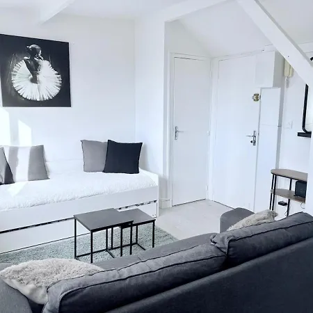 Dalikyda - Les Coulisses - Free Parking * ル・アーヴル