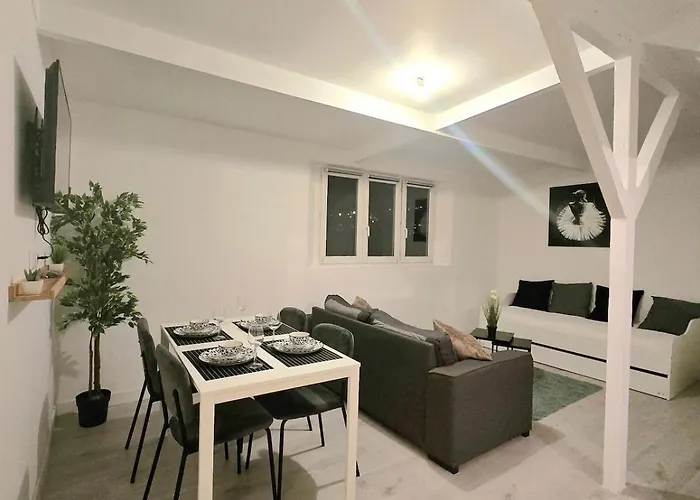 Dalikyda - Les Coulisses - Free Parking アパート