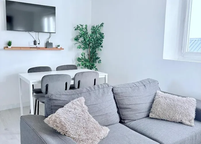 Dalikyda - Les Coulisses - Free Parking * ル・アーヴル