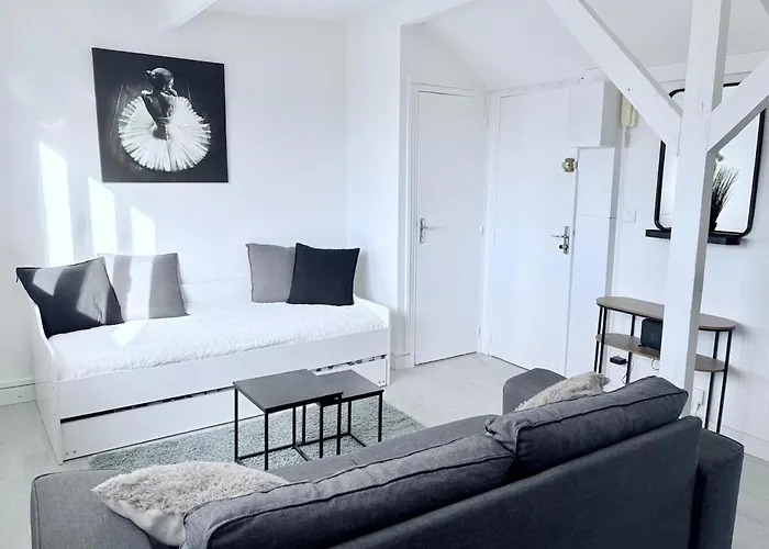 Dalikyda - Les Coulisses - Free Parking * ル・アーヴル